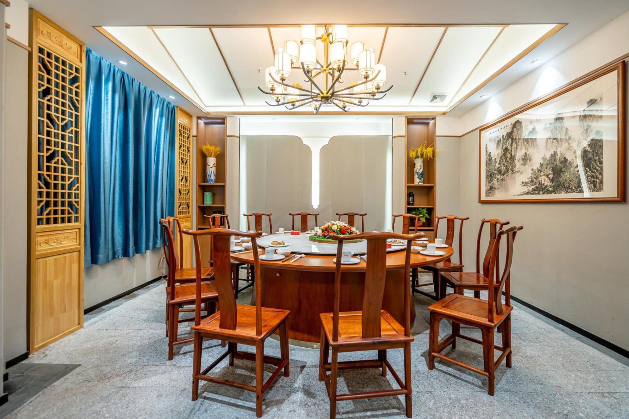 Waifiden Hotel -Former Tokai Hotel - Xiaobei Metro Station - During The Canton Fair, There Will Be Shuttle Buses For Transportation Back And Forth Exterior photo